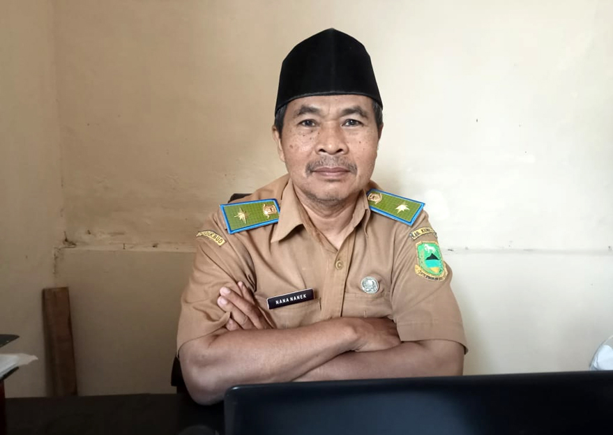 Nana Nanek, Kepala SMPN 1 Hantara, Kabupaten Kuningan