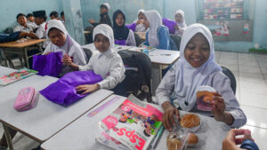 PDIP Buka Data APBN: Anggaran MBG Rp223,5 triliun Diambil dari Dana Pendidikan