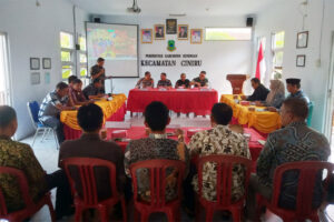 Rakoorcam Ciniru Membahas Kondisi Jalan hingga KDMP