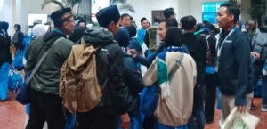 Puluhan Jemaah Umrah Asal Kabupaten Kuningan Tertunda Keberangkatan ke Mekkah